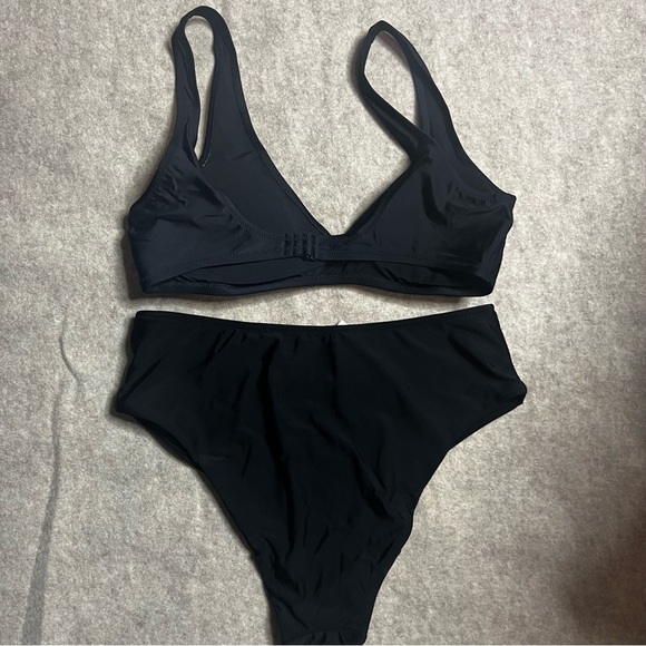 Aerie 2 Piece Bikini Set Scoop Padded Top Cheeky Bottoms XL Black Swimwear NWT - Picture 5 of 8
